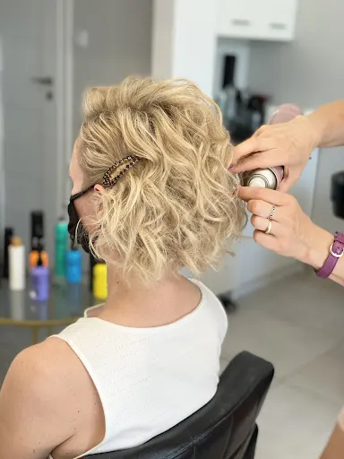 HAIR SPACE